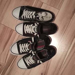 Size 5.5 tennis shoes, black and navy Levis